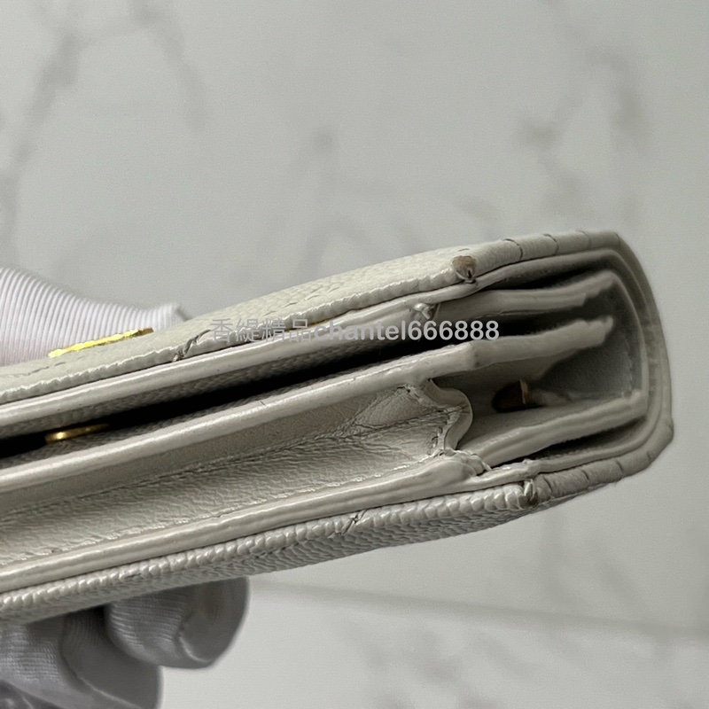 💗香緹國際精品💗 694 YSL 魚子醬短夾 米白色金-5