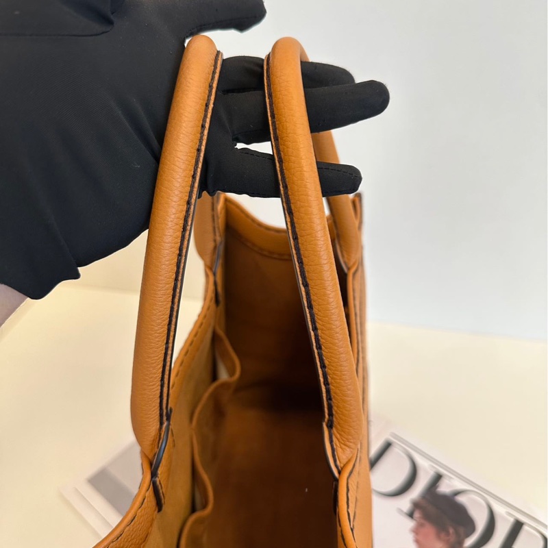 Dior 干邑色全皮款Book Tote托特包 中號-21