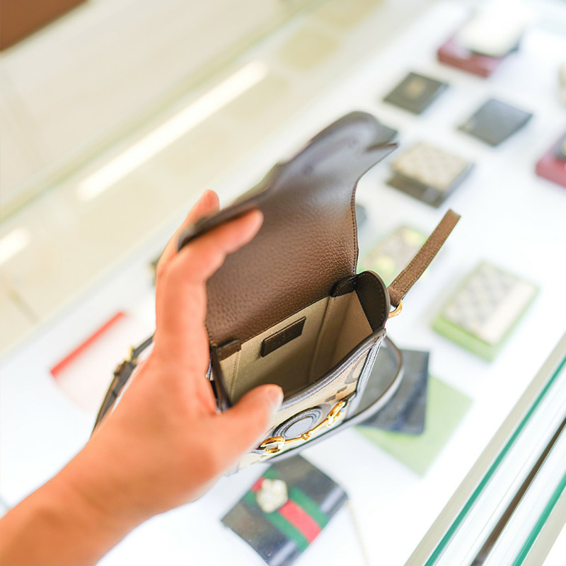 GUCCI 馬銜扣迷你斜背包 625615 UKMBG 2572 布料皮革棕色-15