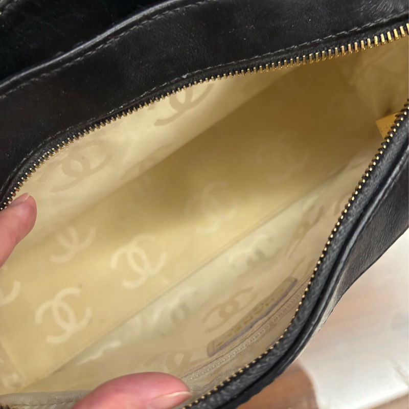 香奈兒chanel肩背包  老香-7
