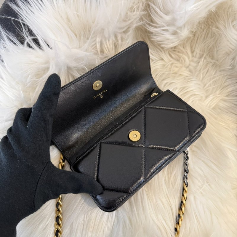 香奈兒 19  Mini Woc 黑金扣-6