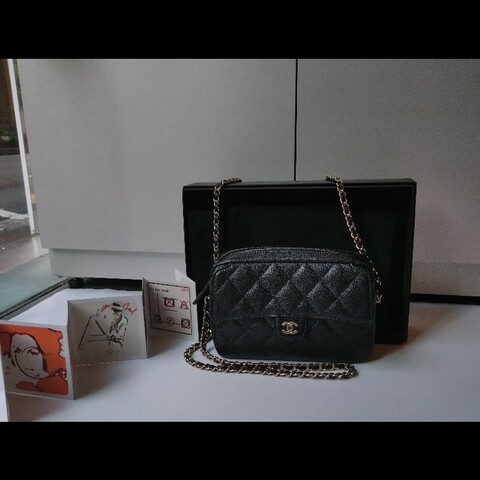 Chanel 金鍊黒荔枝皮小相機斜背包