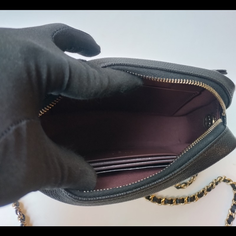 Chanel 金鍊黒荔枝皮小相機斜背包-17