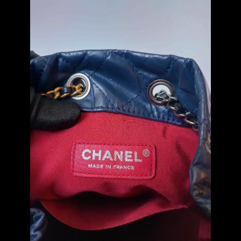 Chanel 深藍拼黑皮革小號流浪後背包 Gabrielle-16