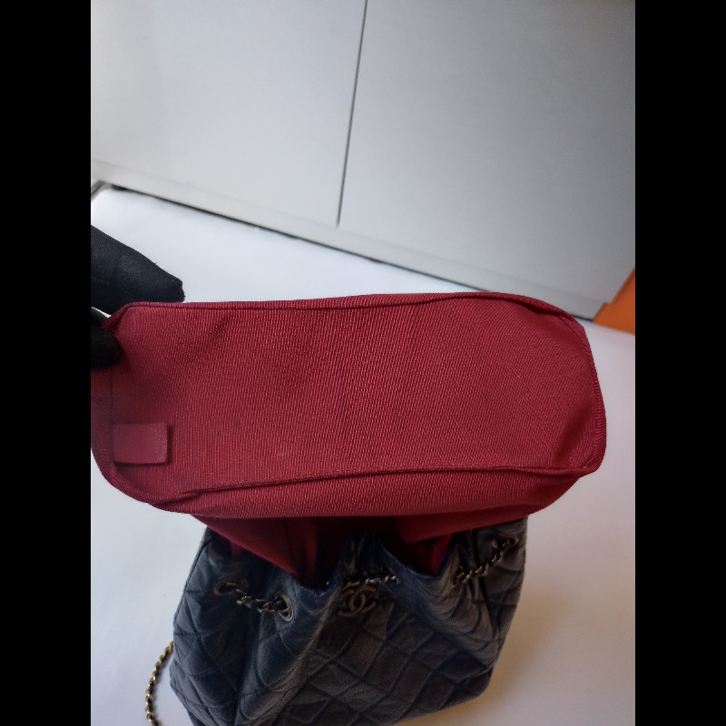 Chanel 深藍拼黑皮革小號流浪後背包 Gabrielle-18