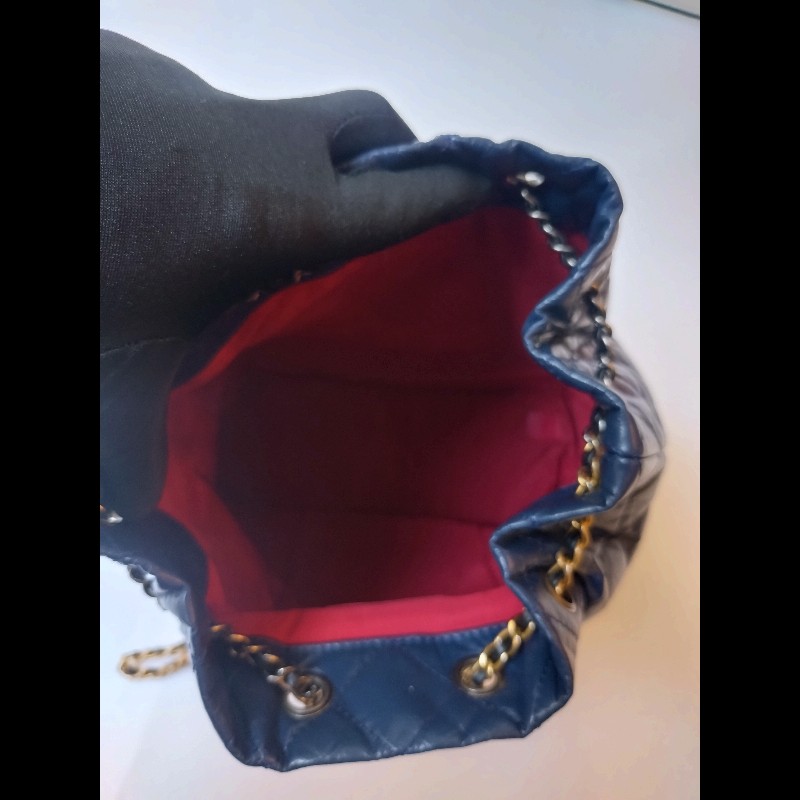 Chanel 深藍拼黑皮革小號流浪後背包 Gabrielle-20