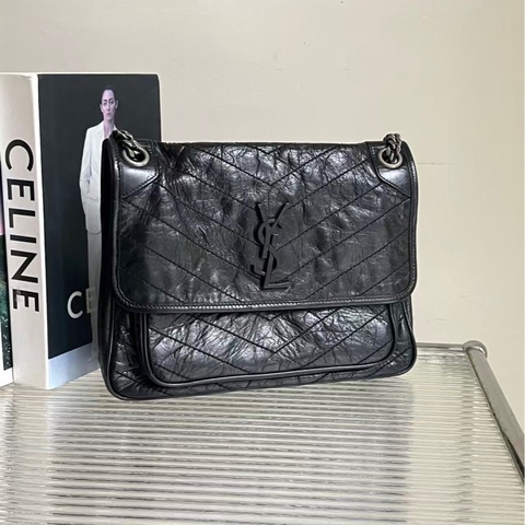 🔥新到：98新YSL/聖羅蘭 niki 中號 黑銀油蠟皮 28×20×8.5黑色銀鍊 復古油蠟皮 耐用又百搭 帥氣酷颯 上身超帥 好價🉐