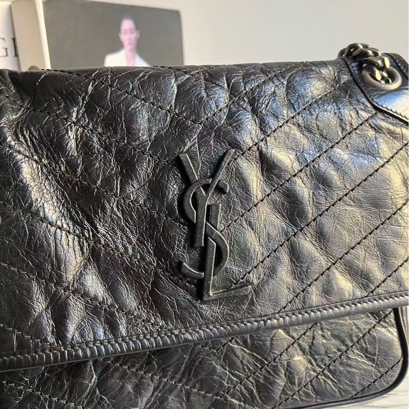 🔥新到:98新YSL/聖羅蘭 niki 中號 黑銀油蠟皮 28×20×8.5黑色銀鍊 復古油蠟皮 耐用又百搭 帥氣酷颯 上身超帥 好價🉐-7