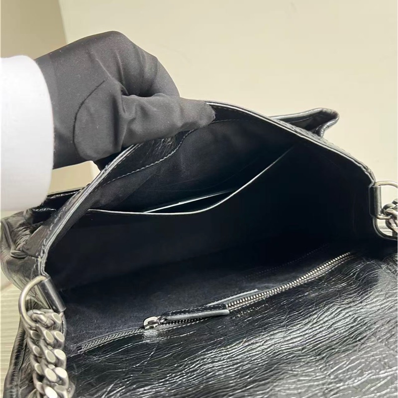 🔥新到:98新YSL/聖羅蘭 niki 中號 黑銀油蠟皮 28×20×8.5黑色銀鍊 復古油蠟皮 耐用又百搭 帥氣酷颯 上身超帥 好價🉐-8