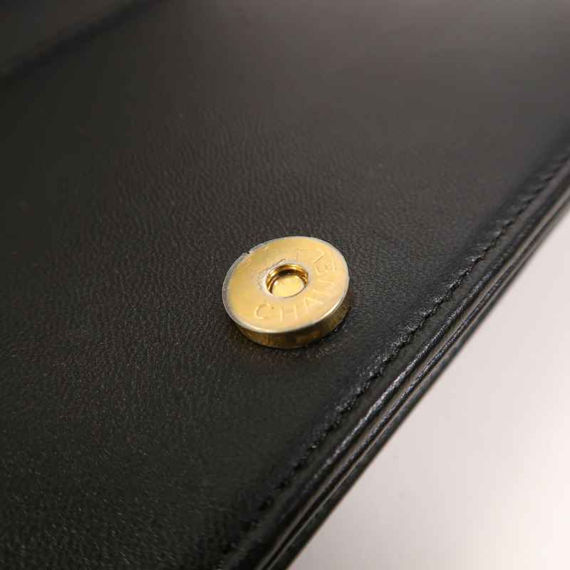CHANEL 羊皮皮革Boy Wallet On Chain鏈帶肩背袋-14