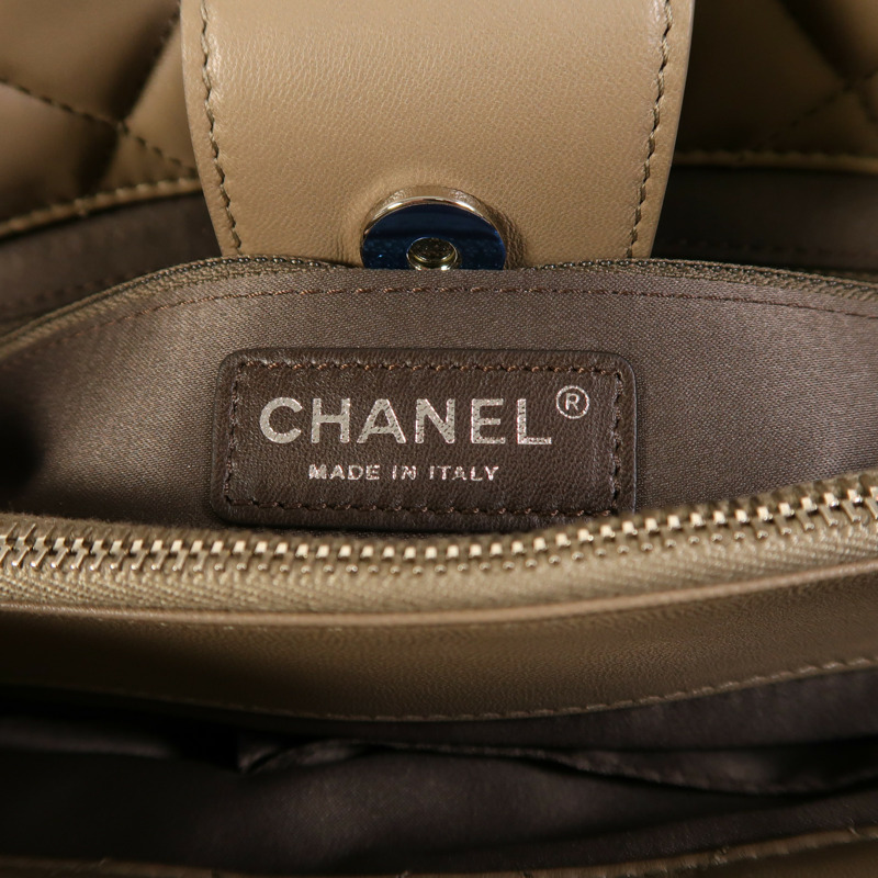 CHANEL 羊皮皮革Chain Shoulder銀扣鏈帶肩背袋-6