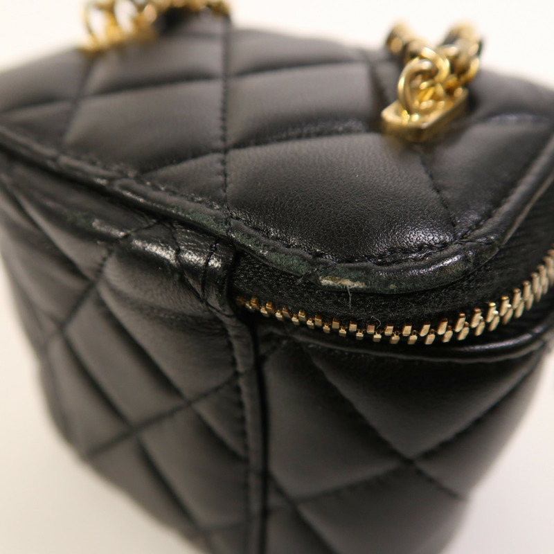 CHANEL 羊皮皮革Mini Vanity金扣鏈帶肩背袋-13