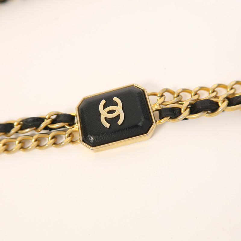 CHANEL 羊皮皮革Mini Vanity金扣鏈帶肩背袋-15