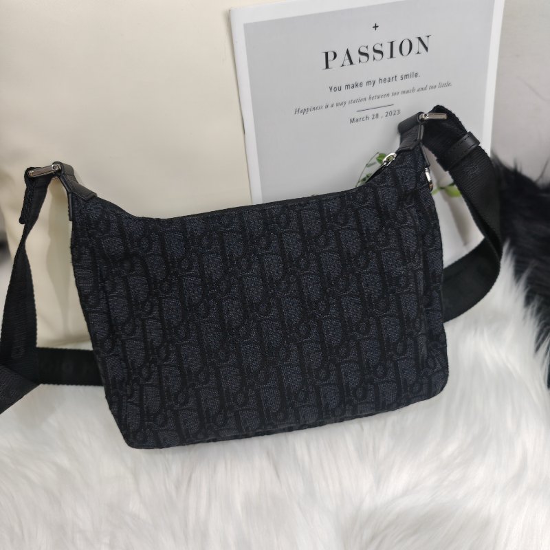 Dior 小號 Rider Soft 水餃包 牛皮拼尼龍拼帆布-1