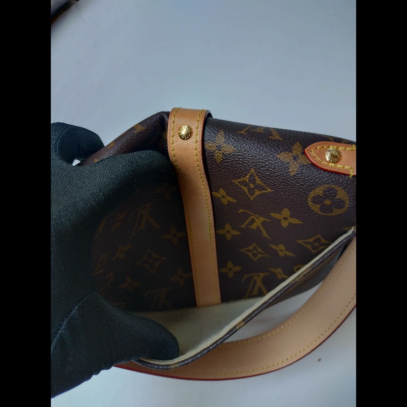 LV M46740 老花小號馬鞍包-9