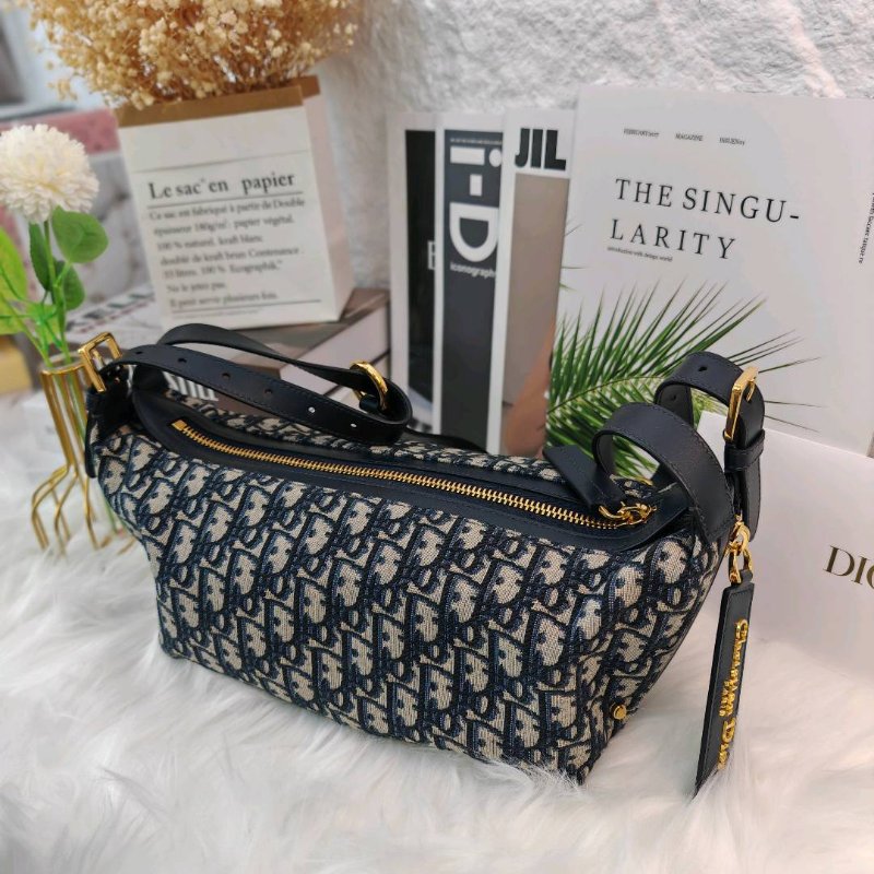 DIOR Small D journey Bag-1