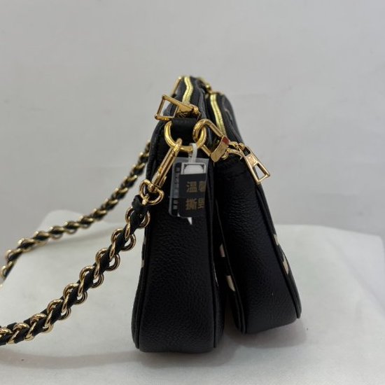 LOUIS VUITTON黑壓紋拼色牛皮Multi Pochette-1