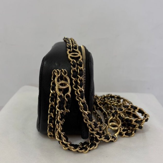 CHANEL黑荔枝牛皮金釦雙鍊相機包-小-3