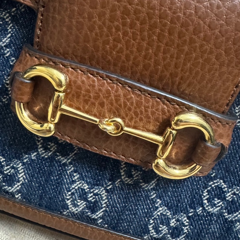 GUCCI 經典1955 Horsebit 系列馬銜釦GG印花丹寧布雙背帶肩背/斜背包 (藍色)-9