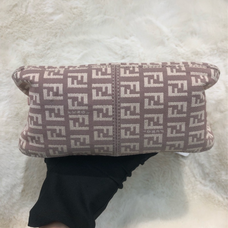 FENDI 淡粉色法棍方伴手袋 XC119-2