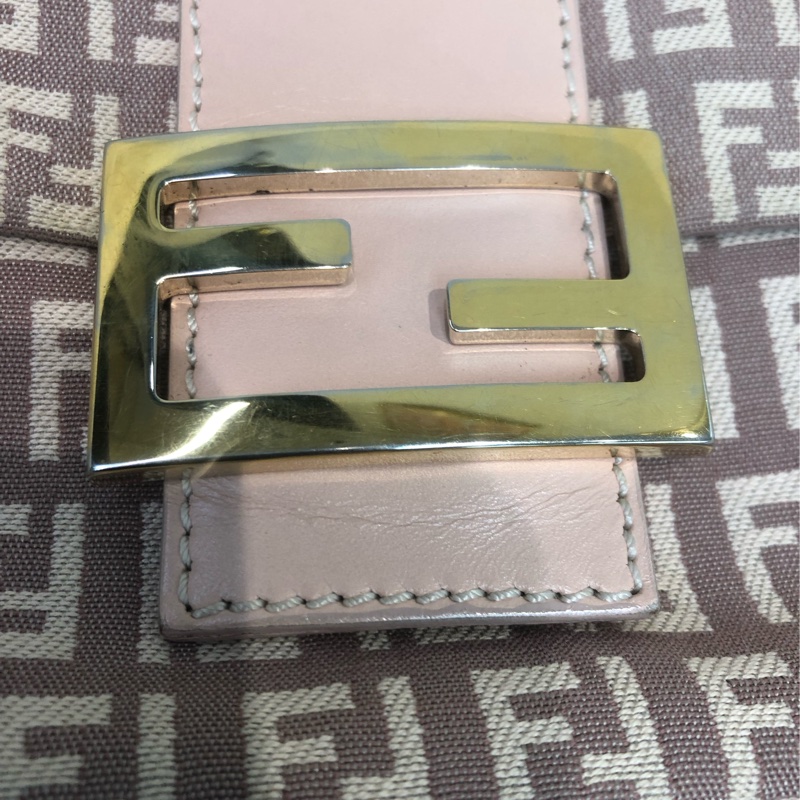 FENDI 淡粉色法棍方伴手袋 XC119-10