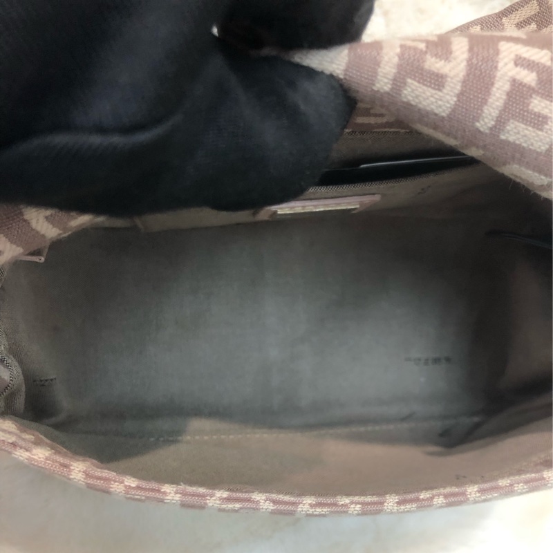 FENDI 淡粉色法棍方伴手袋 XC119-22