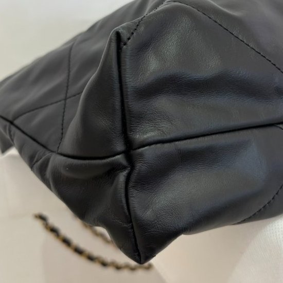 CHANEL黑牛皮白字22 Bag-大-5