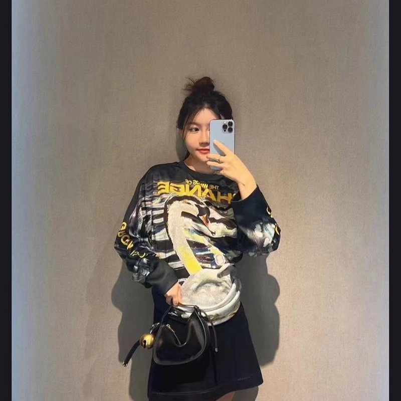 💎Han's house精品服飾💎 Burberry 天鵝 長袖 長T 現貨 XS ~ M號 原價33000-3