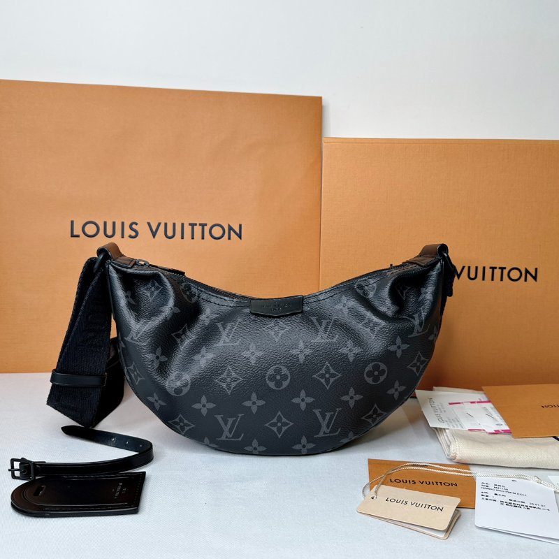 LV 全新Hamac Bag PM彎月包-1