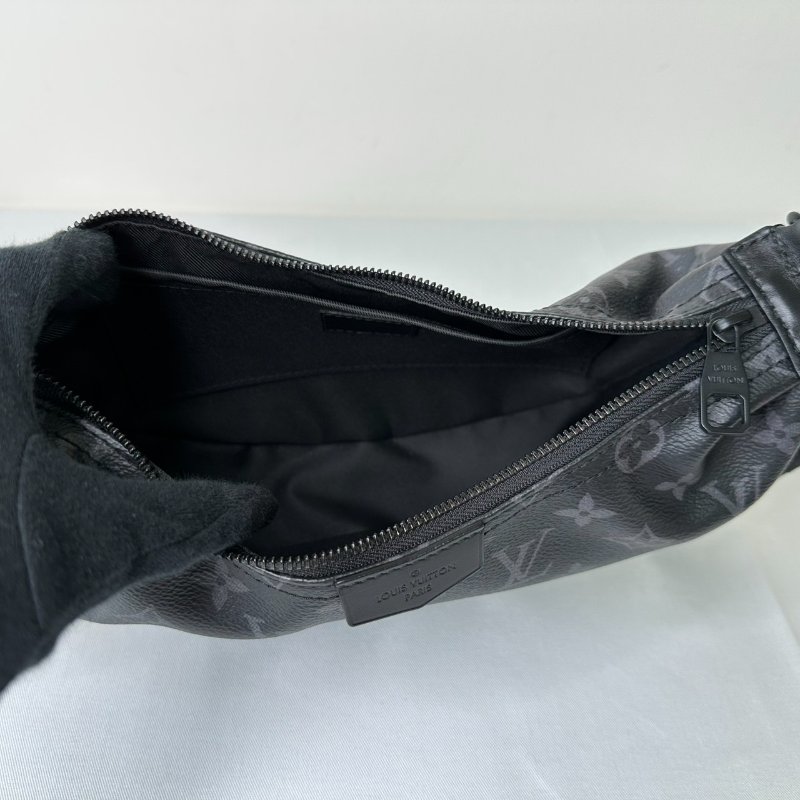 LV 全新Hamac Bag PM彎月包-7
