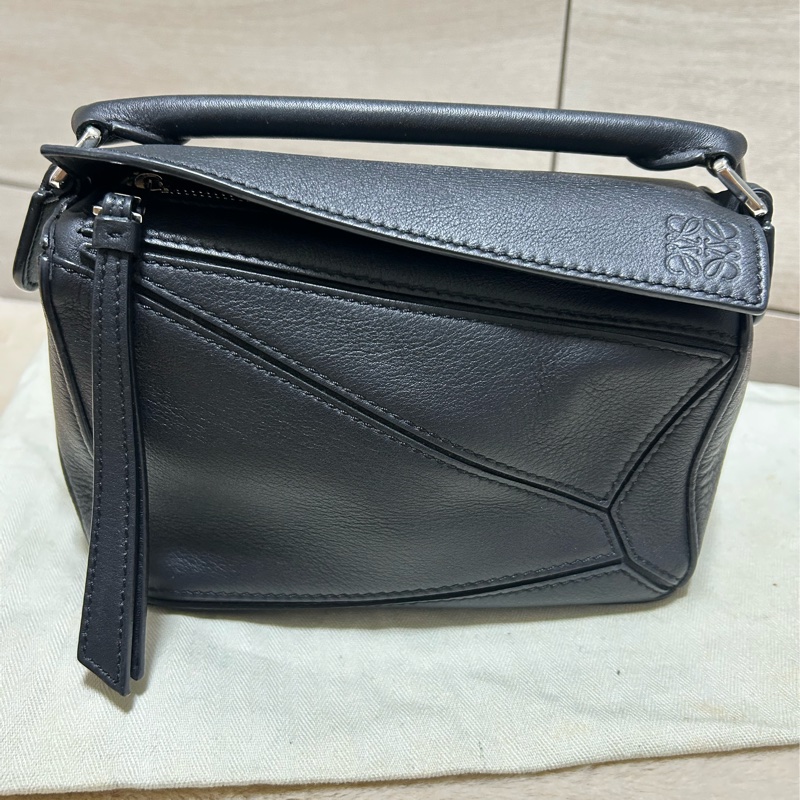 #大全配 LOEWE(羅意威) Puzzle 18 幾何包 迷你 MINI 黑色-1