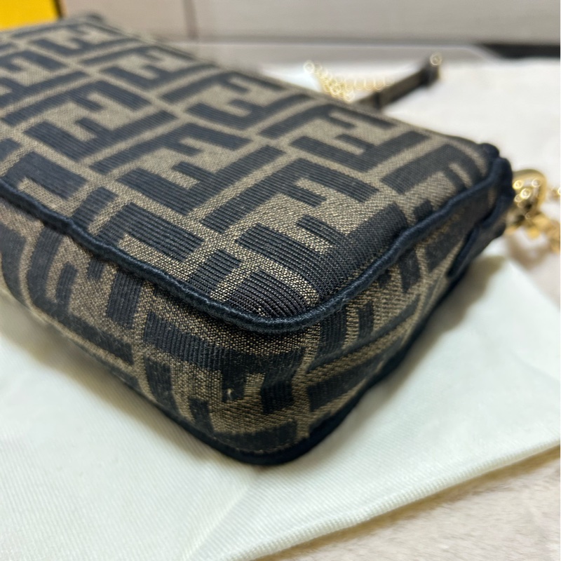 #大全配 附購證 FENDI 芬迪 棕色 花帆布 Mini Baguette 單肩包 兩用包 老花法棍包-10