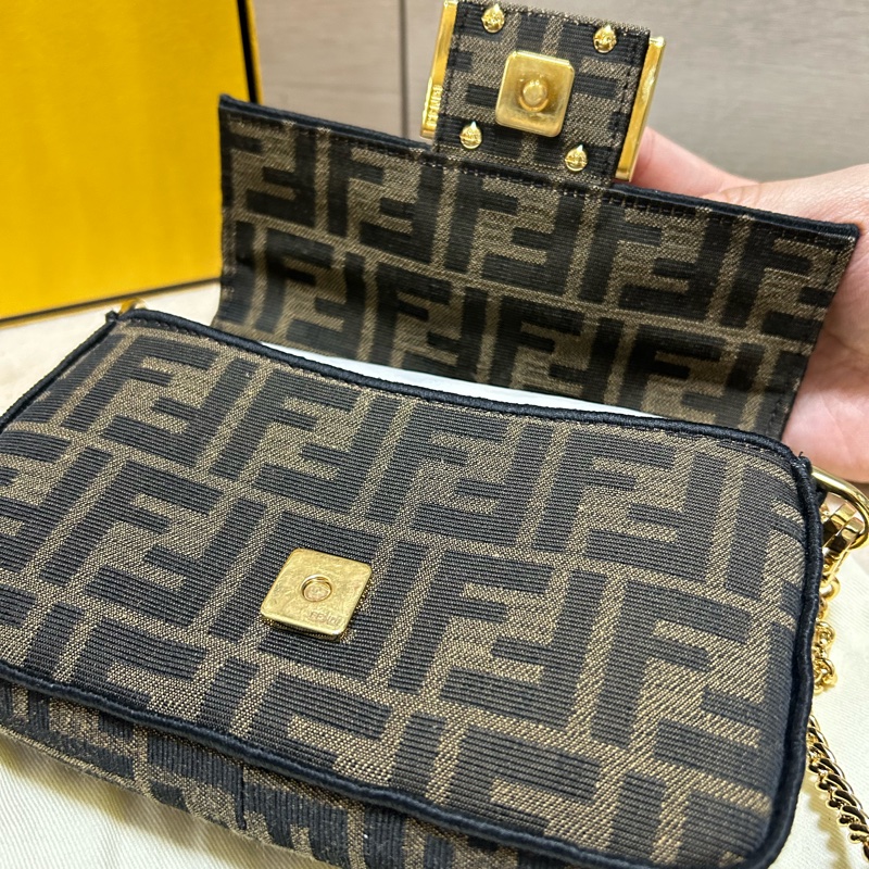 #大全配 附購證 FENDI 芬迪 棕色 花帆布 Mini Baguette 單肩包 兩用包 老花法棍包-23