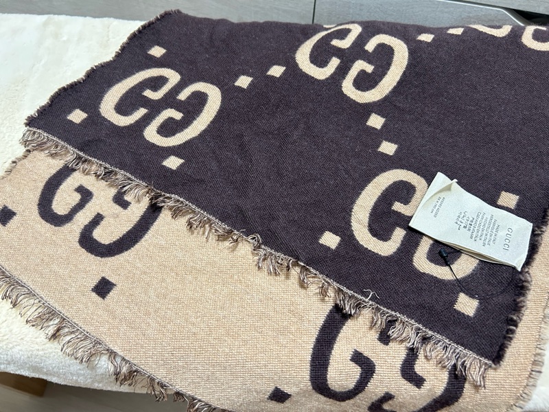 GUCCI 雙Glogo 厚款雙色羊毛桑蠶絲圍巾-5