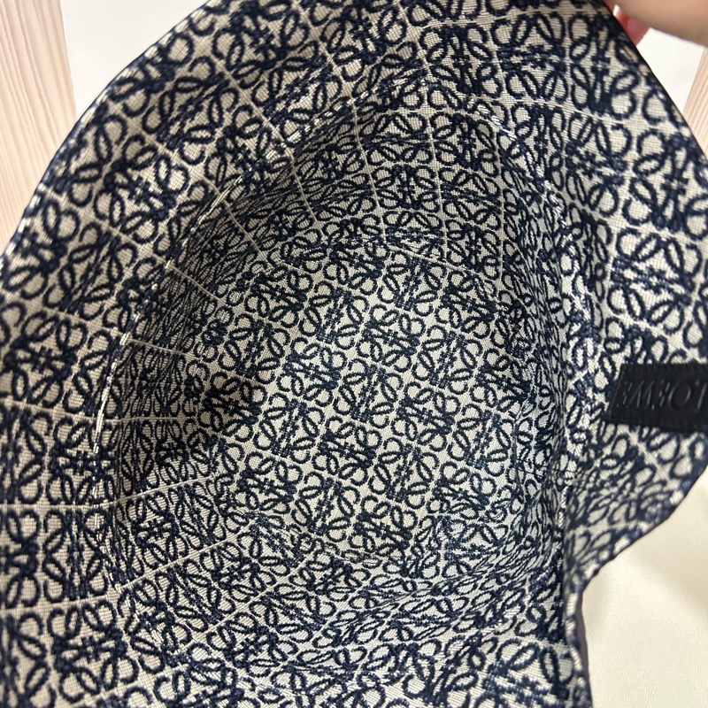 #全新附購證 Loewe緹花雙面漁夫帽 尺寸58-5