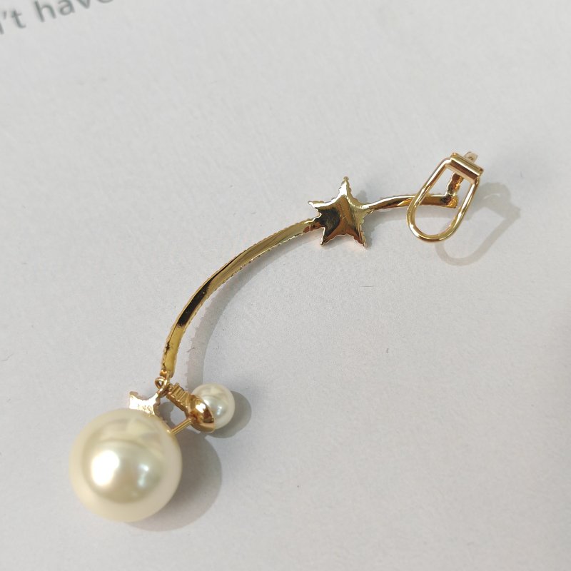 Dior Tribales 珍珠星星耳夾-2