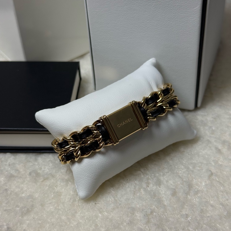 (台灣專櫃購證全配)全新Chanel Chanel Premiere 皮穿鏈淡金色首映錶M號-2