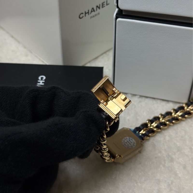 (台灣專櫃購證全配)全新Chanel Chanel Premiere 皮穿鏈淡金色首映錶M號-3