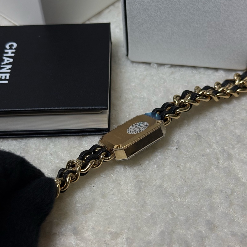 (台灣專櫃購證全配)全新Chanel Chanel Premiere 皮穿鏈淡金色首映錶M號-5