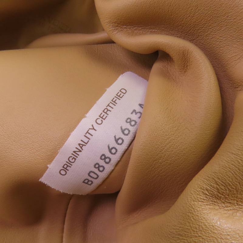 BOTTEGA VENETA 牛皮皮革Mini Pouch Bag肩背袋-6