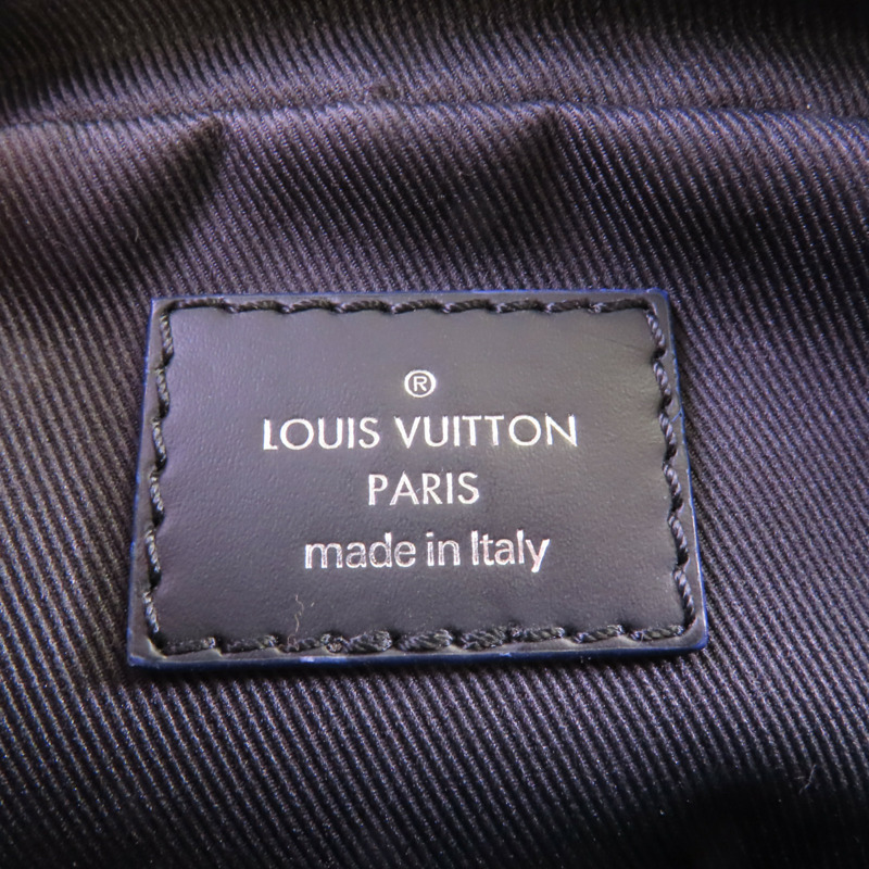 LOUIS VUITTON Damier Graphite Danube Slim肩背袋-5