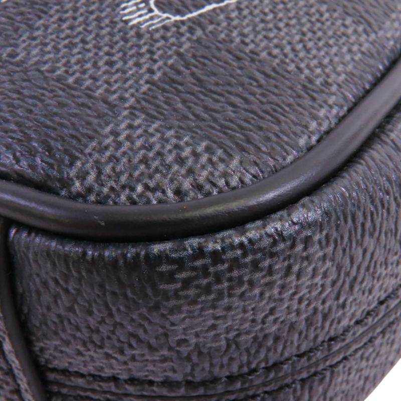 LOUIS VUITTON Damier Graphite Danube Slim肩背袋-10