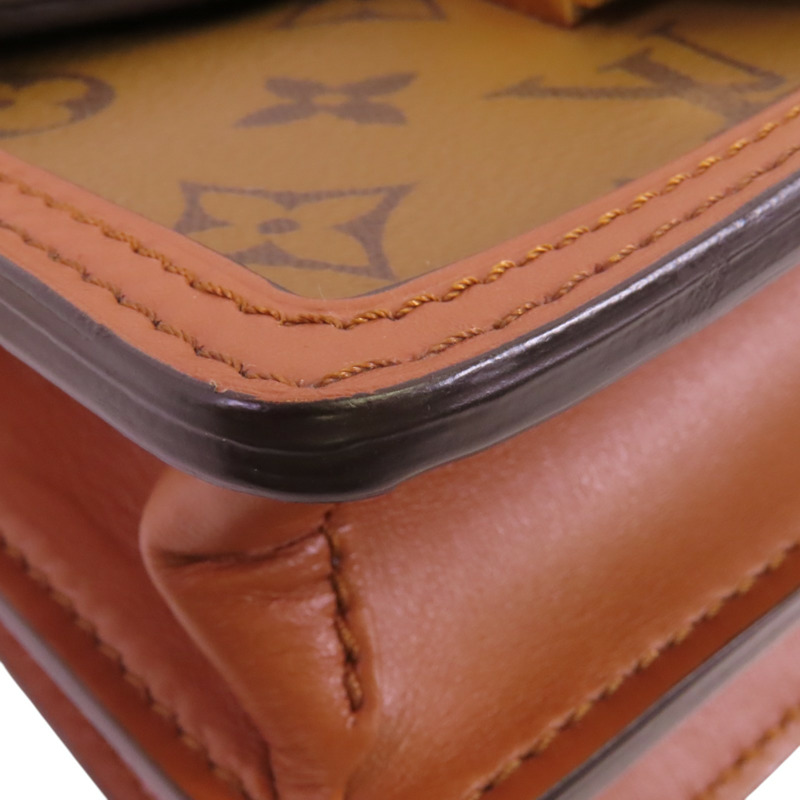 LOUIS VUITTON Monogram Reverse Mini Dauphine金扣肩背袋-10