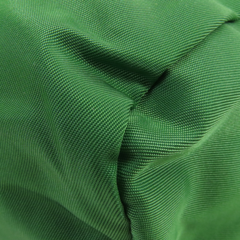 PRADA 尼龍Tessuto Cosmetic Bag Small銀扣手拿包-13