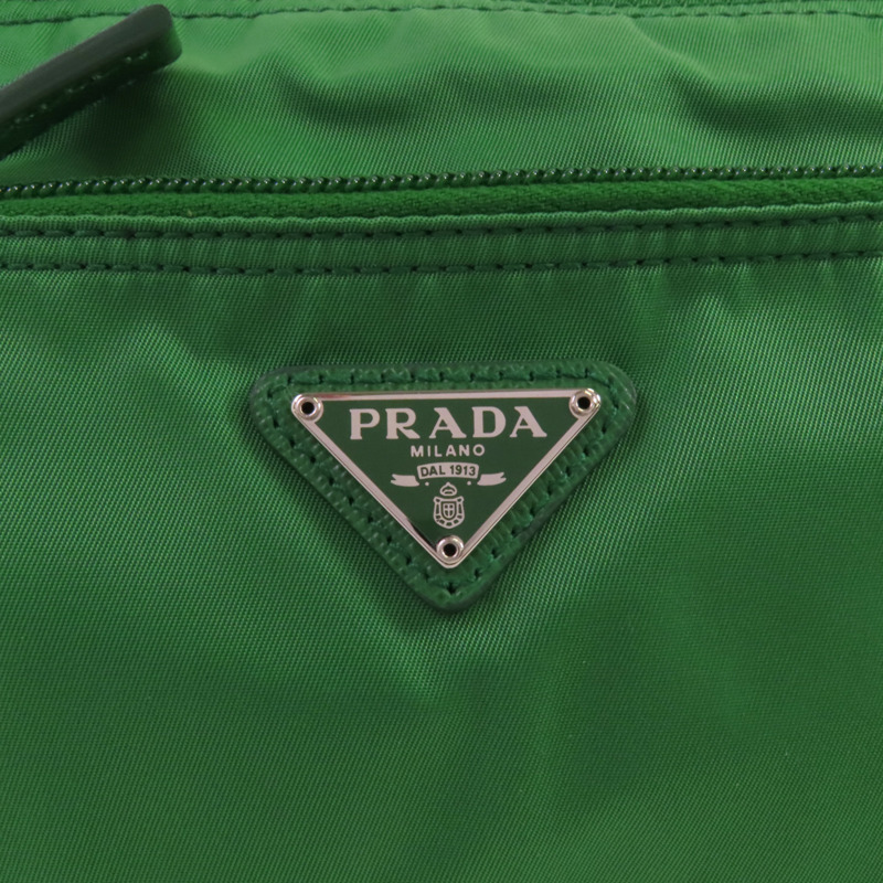 PRADA 尼龍Tessuto Cosmetic Bag Small銀扣手拿包-14