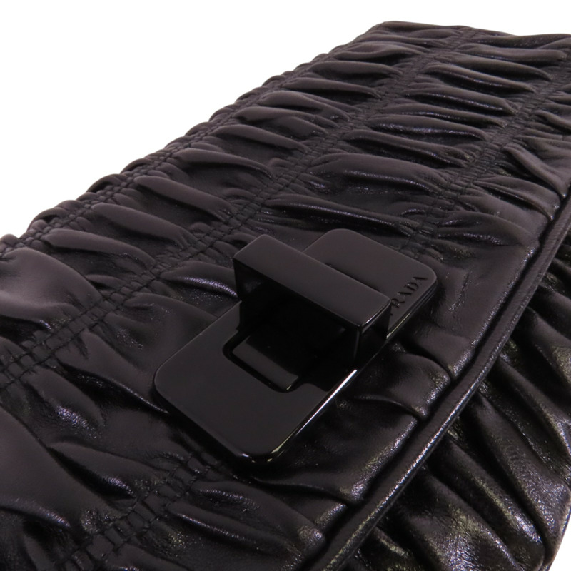 PRADA 牛皮皮革Capretto Graufre Clutch手拿包-10