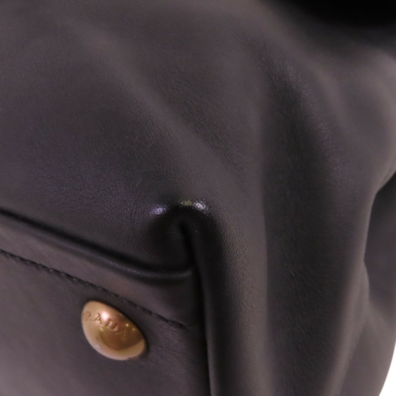 PRADA 牛皮皮革City Bag金扣肩背袋-11