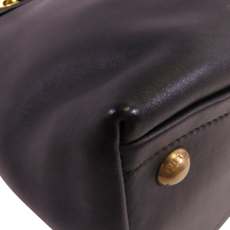 PRADA 牛皮皮革City Bag金扣肩背袋-12
