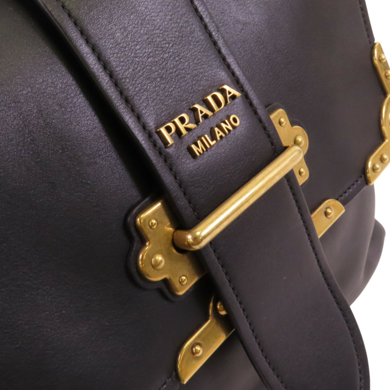 PRADA 牛皮皮革City Bag金扣肩背袋-17