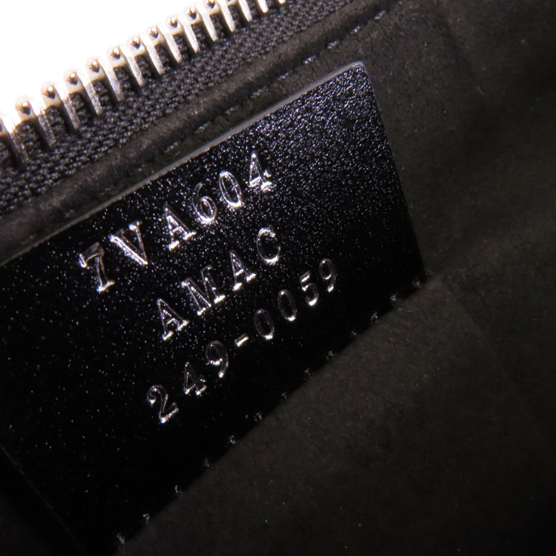 FENDI 牛皮皮革After Roma Pouch Shoulder銀扣肩背袋-6